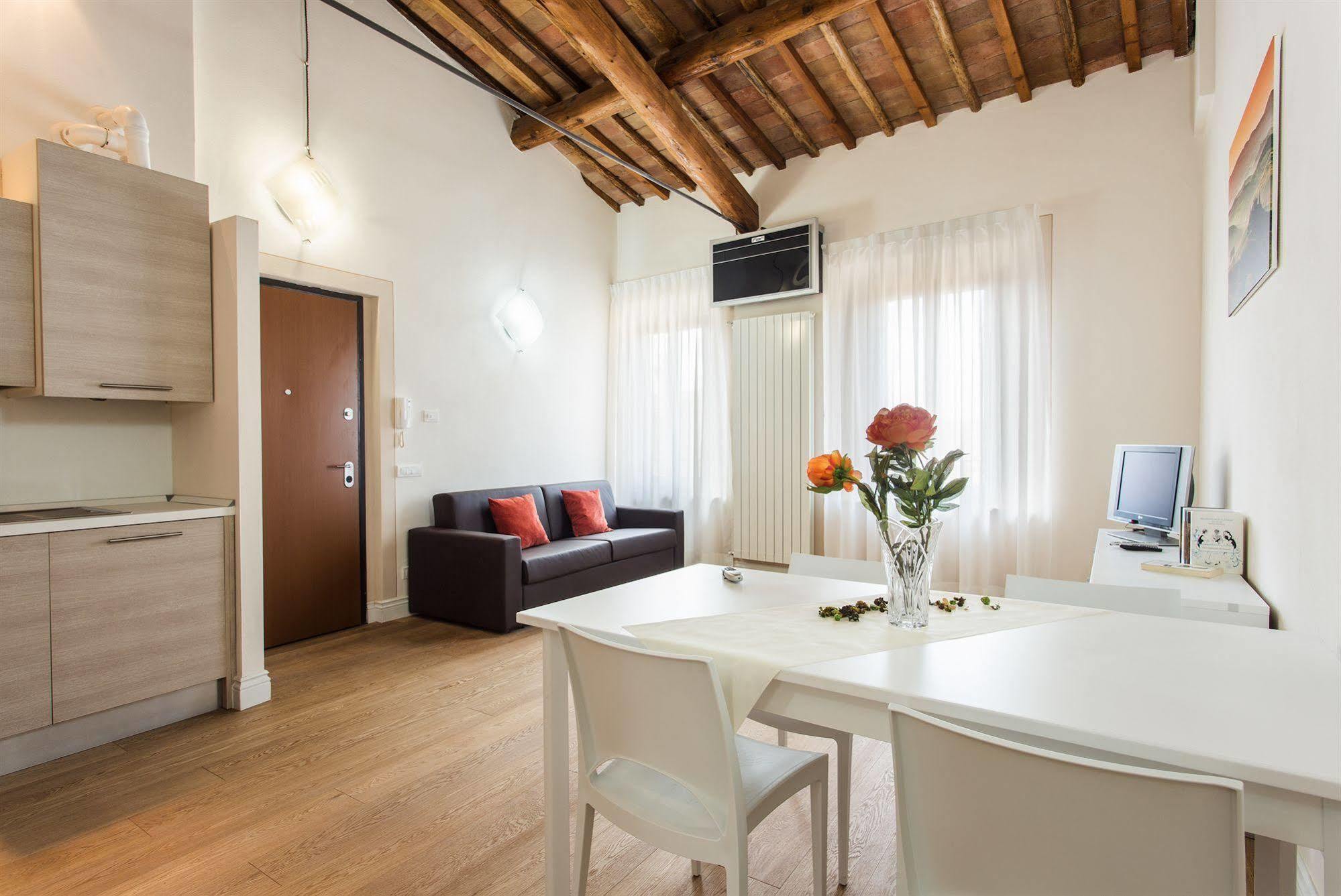 San Lorenzo Apartments Colle Val D'Elsa Esterno foto